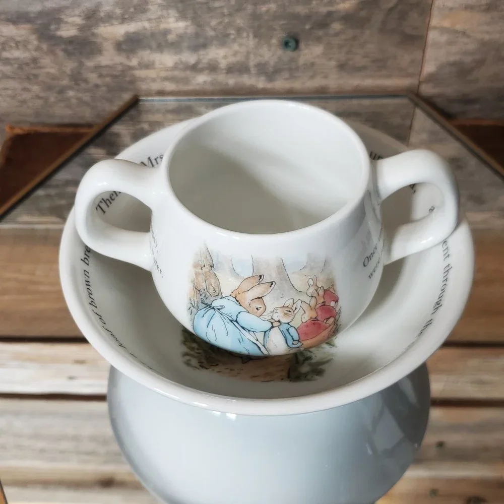 Beatrix Potter's Peter Rabbit Wedgwood 2 piece mug and bowl set - Picture 7 of 12